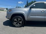 Used 2017 Toyota Tacoma TRD Sport image 2