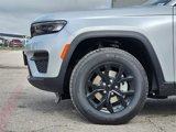 New 2025 Jeep Grand Cherokee Altitude image 5