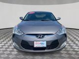 Used 2012 Hyundai Veloster w/ Style Pkg image 2