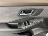 Used 2022 Nissan Rogue SV image 2