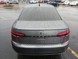 Used 2022 Volkswagen Passat 2.0T SE image 3