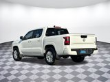 Used 2022 Nissan Frontier SV image 3