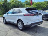 Used 2024 Ford Edge SEL image 3
