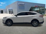 Used 2022 Toyota Venza LE image 4