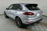 Used 2017 Porsche Cayenne Platinum Edition image 4