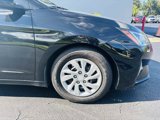 Used 2020 Hyundai Elantra SE image 2
