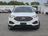 Used 2023 Ford Edge SE image 2