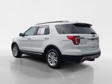 Used 2016 Ford Explorer XLT image 3