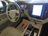 Used 2023 Volvo XC60 B5 Core image 2