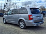 Used 2014 Chrysler Town & Country Touring image 4