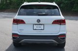 Used 2022 Volkswagen Taos SE image 4
