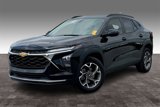 Used 2024 Chevrolet Trax LT w/ Sunroof Package image 2