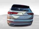 Used 2023 Mitsubishi Outlander SE image 5