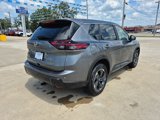 Used 2024 Nissan Rogue SV image 3