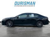 Used 2023 Toyota Camry SE image 3