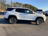 New 2025 Chevrolet Equinox LT image 3