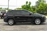Used 2021 Jeep Cherokee Latitude image 4