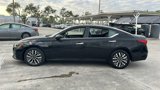 Used 2023 Nissan Altima 2.5 SV image 4
