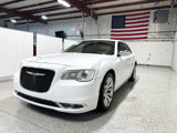 Used 2018 Chrysler 300 Limited image 4
