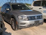 Used 2020 Volkswagen Tiguan SE w/ Panoramic Sunroof Package image 3