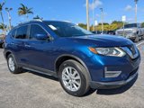 Used 2020 Nissan Rogue SV image 2