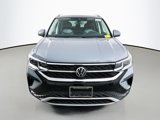 Used 2022 Volkswagen Taos SEL w/ Panoramic Sunroof Package image 2