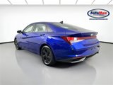 Used 2023 Hyundai Elantra SEL image 5