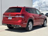 Used 2022 Volkswagen Atlas SEL R-Line image 3
