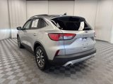 Used 2020 Ford Escape Titanium image 4