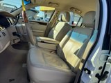 Used 2010 Lincoln Town Car Signature Limited image 5