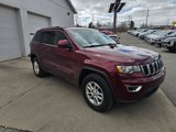 Used 2020 Jeep Grand Cherokee Laredo image 3