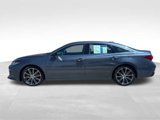 Used 2019 Toyota Avalon Touring image 3