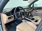 Used 2025 Porsche Macan image 4