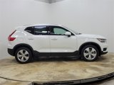Used 2020 Volvo XC40 T5 Momentum image 4