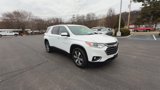 Used 2019 Chevrolet Traverse LT w/ LT Premium Package image 2