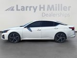 Used 2023 Nissan Altima 2.5 SR w/ SR Premium Package image 2