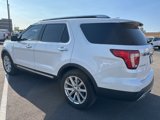 Used 2017 Ford Explorer Limited image 3