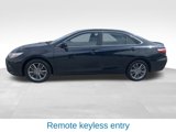 Used 2017 Toyota Camry XLE image 2