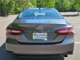 Used 2019 Toyota Camry XLE image 5
