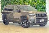 Used 2023 Jeep Grand Cherokee L Laredo image 2