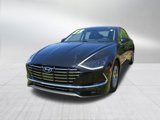 Certified 2023 Hyundai Sonata SE w/ Preferred Accessory Package image 4