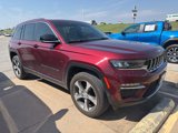 Used 2023 Jeep Grand Cherokee Limited image 2