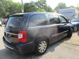 Used 2013 Chrysler Town & Country Touring image 3