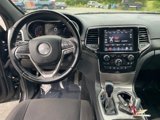 Used 2022 Jeep Grand Cherokee Laredo E image 4
