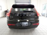 Certified 2022 Volvo XC40 T5 R-Design image 3