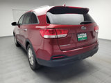 Used 2016 Kia Sorento LX image 5