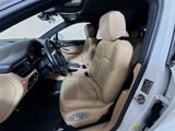 Certified 2020 Porsche Macan image 5