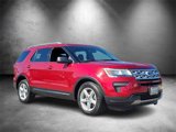 Used 2018 Ford Explorer XLT image 2