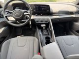 Certified 2025 Hyundai Elantra SE image 4