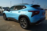 Used 2025 Chevrolet Trax LT w/ Driver Confidence Package image 5